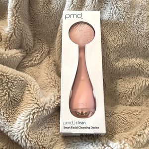 PMD Clean Smart Facial Cleansing Device, New in Box, color blush